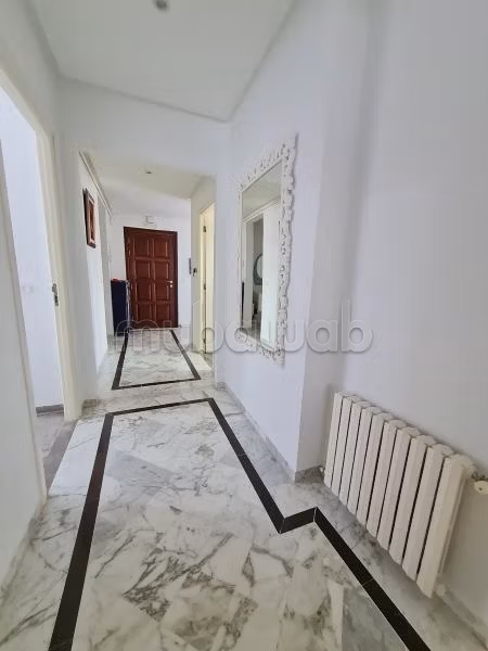 Rent this apartment in La Marsa. Area 140 m². Ample storage space