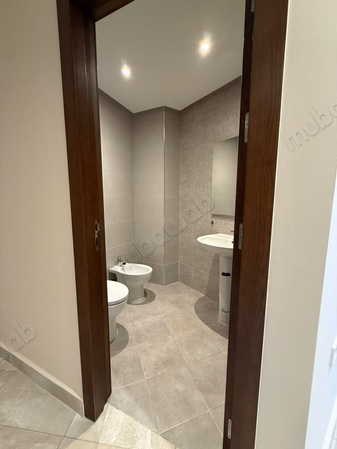 Appartement vide à louer long terme