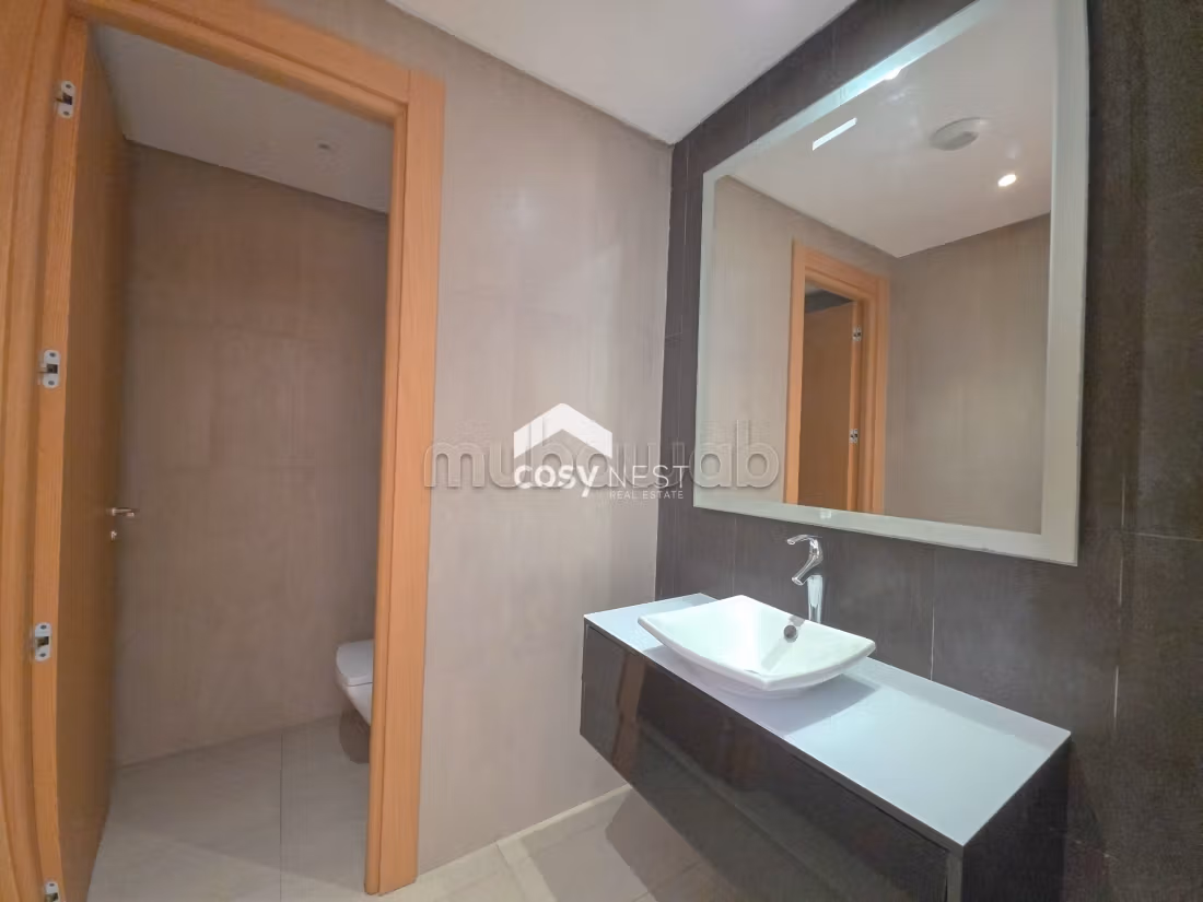 Splendido appartamento in affitto a Casablanca Marina. 3 camere. Vista sul mare, riscaldamento