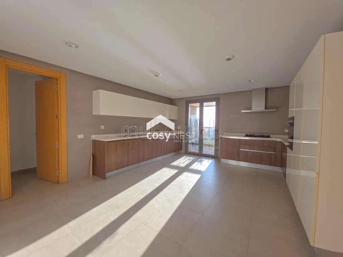 Splendido appartamento in affitto a Casablanca Marina. 3 camere. Vista sul mare, riscaldamento