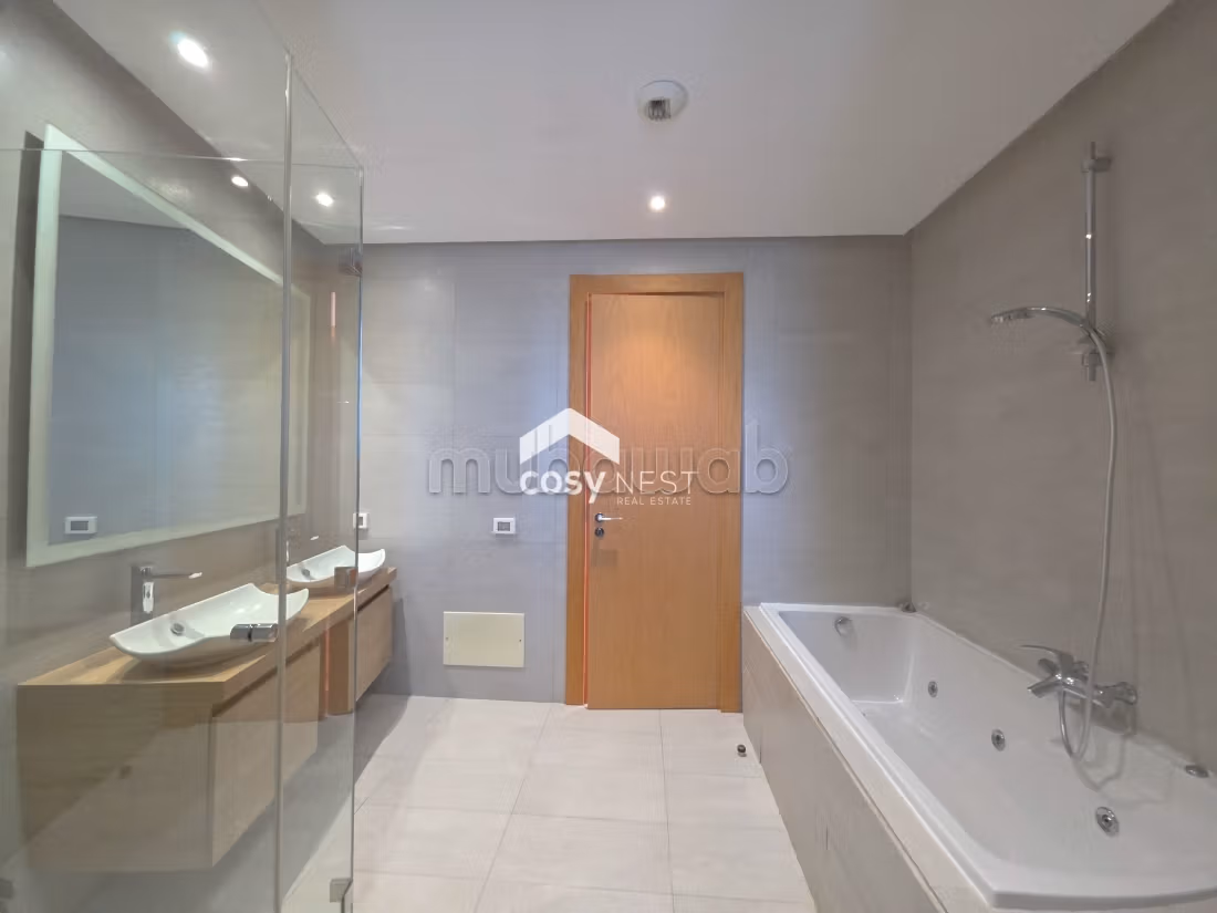 Splendido appartamento in affitto a Casablanca Marina. 3 camere. Vista sul mare, riscaldamento