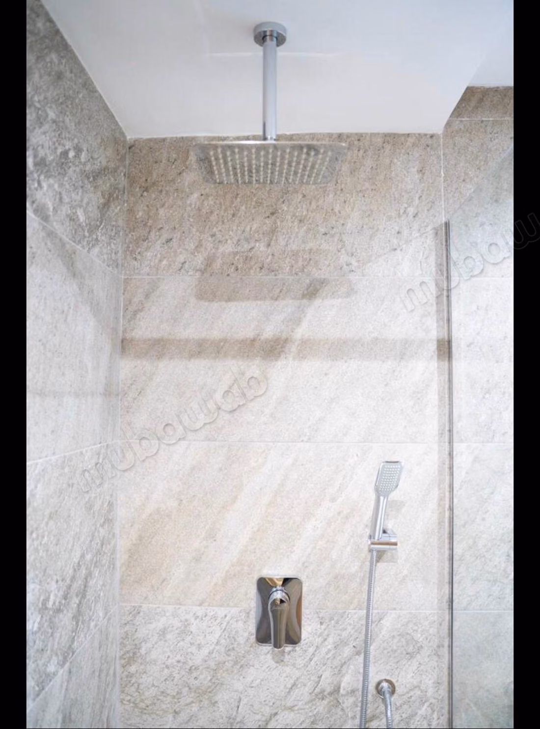 A LOUER: Joli appartement moderne a cote de Hilton