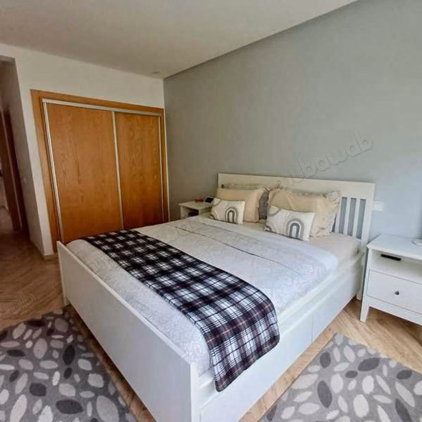 Sell apartment in Derb Carlotti. Large area 111 m². Parking spaces and terrace