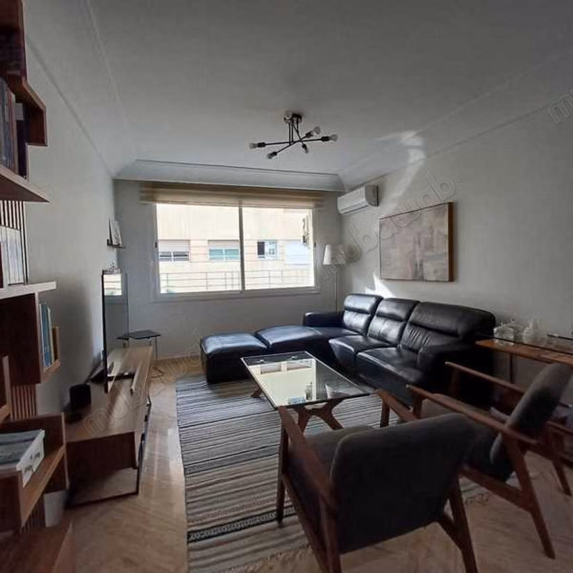 Sell apartment in Derb Carlotti. Large area 111 m². Parking spaces and terrace
