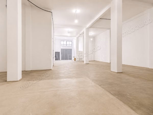 Offices & shops to rent in Sidi Maarouf. Small area 2600 m². With lift