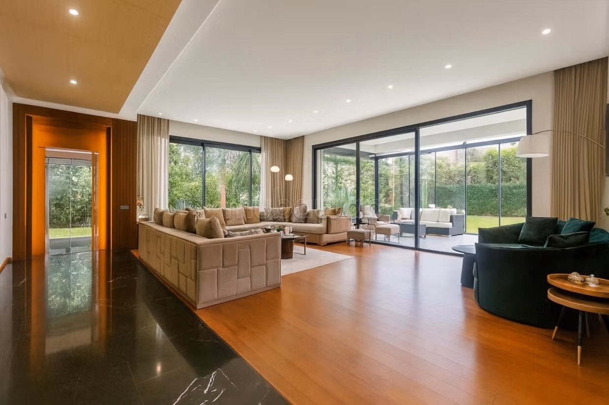 Te koop: appartementen in Beauséjour. 1 Ruimte. Gemeubileerd