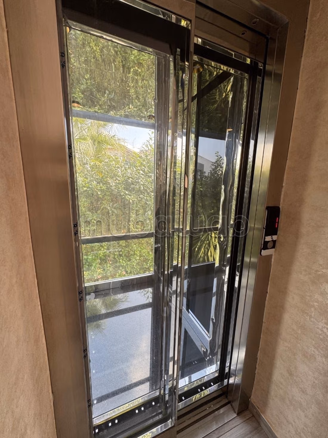 Te koop: appartementen in Beauséjour. 1 Ruimte. Gemeubileerd