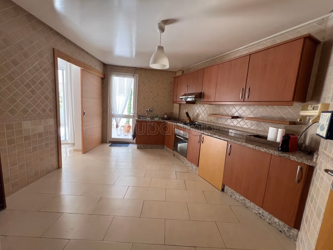 Location Appartement Meublé Quartier Racine — 4