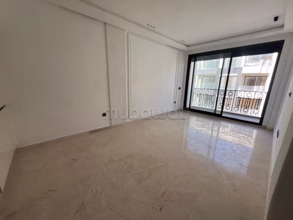 Flat for rent in Oasis. Dimension 47 m². Dressing room