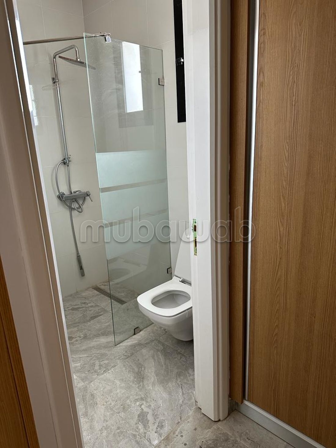 Villa avec piscine vendu avec ameublement