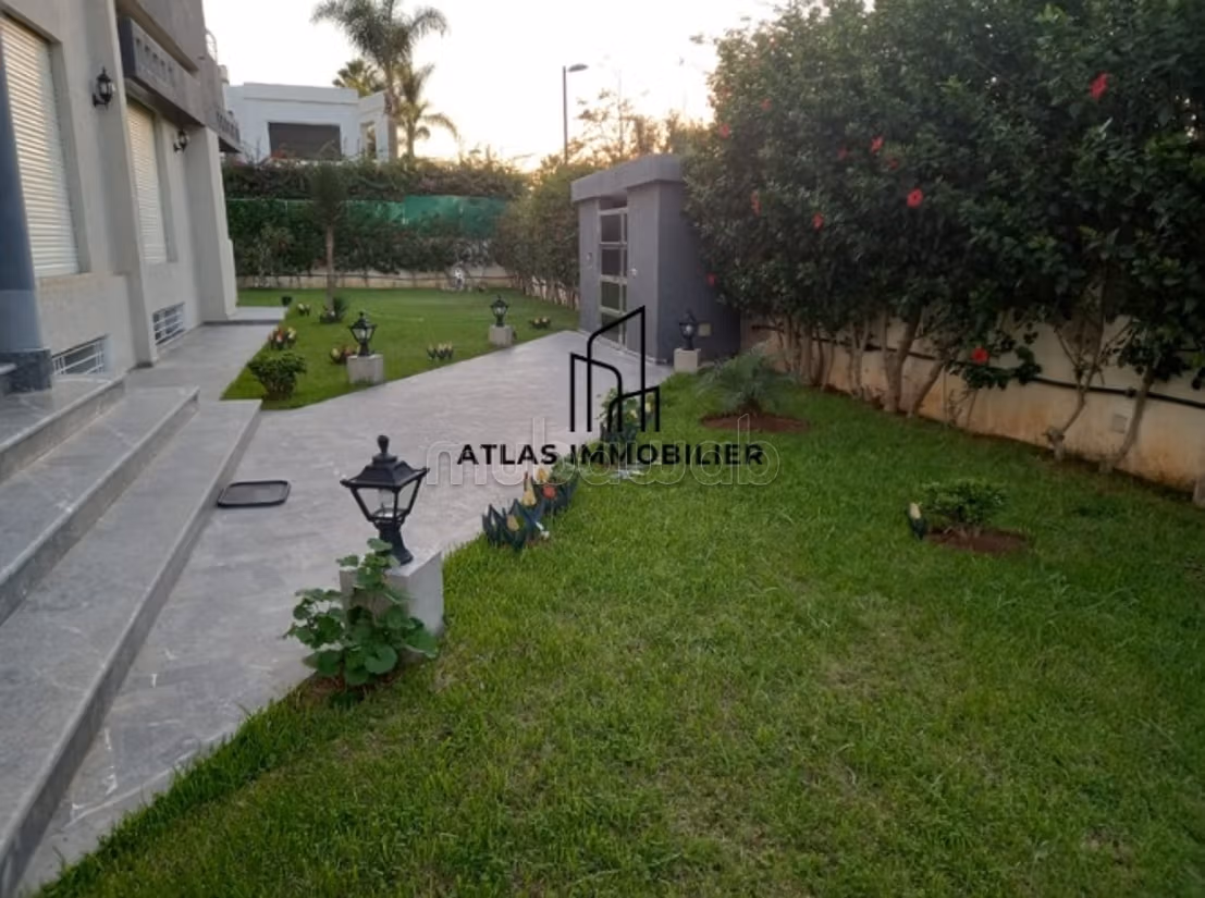 Villa for sale in Hay Riad