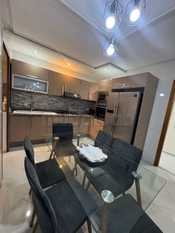 Affitto di uno splendido appartamento a La Ville Haute. Superficie di 140 m². Ammobiliato