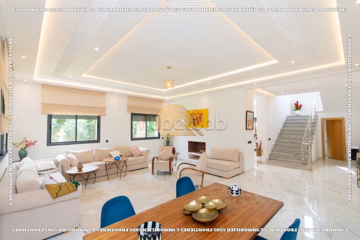 Villa meublée à louer à Route fès, Marrakech — Piscine privée — 500 m²