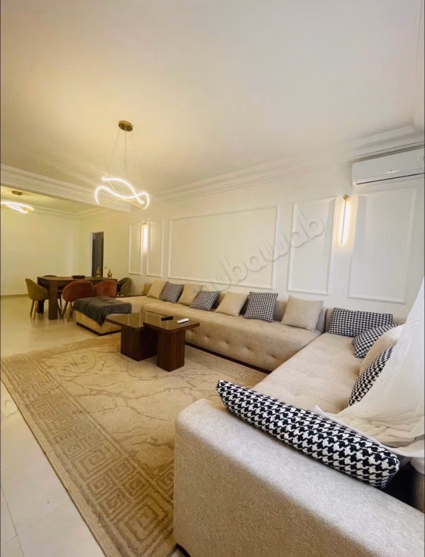 Superbe appartement à louer à Riyad. 3 chambres. Bien meublé