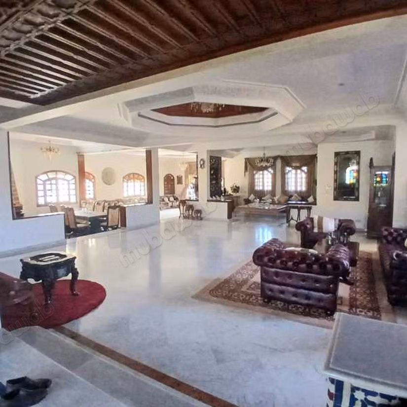 Villa à Vendre de 895.0 m² à Casablanca, Florida Mandarona