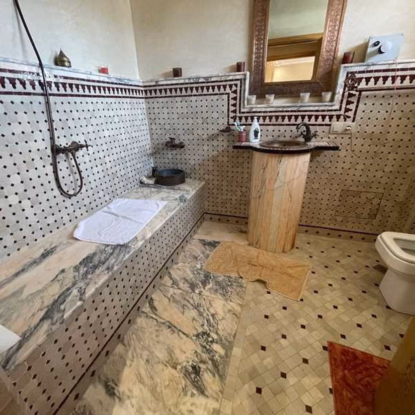 Villa à Vendre de 280.0 m² à Marrakech, 
Boulvard Moulay Abdellah Route De Safi