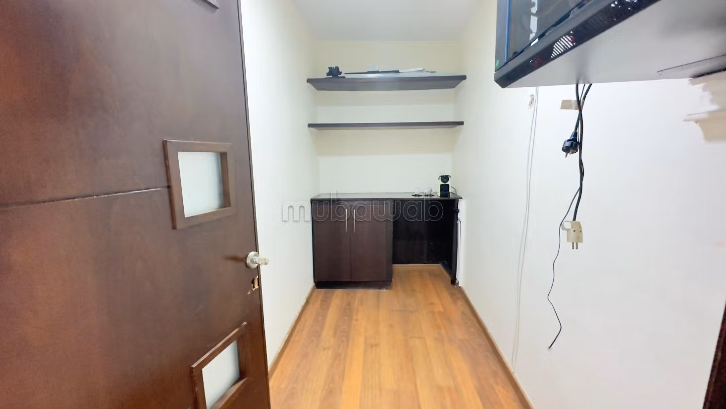 Ufficio da affittare a Gauthier. Superficie totale 120 m². Servizio di concierge e aria condizionata