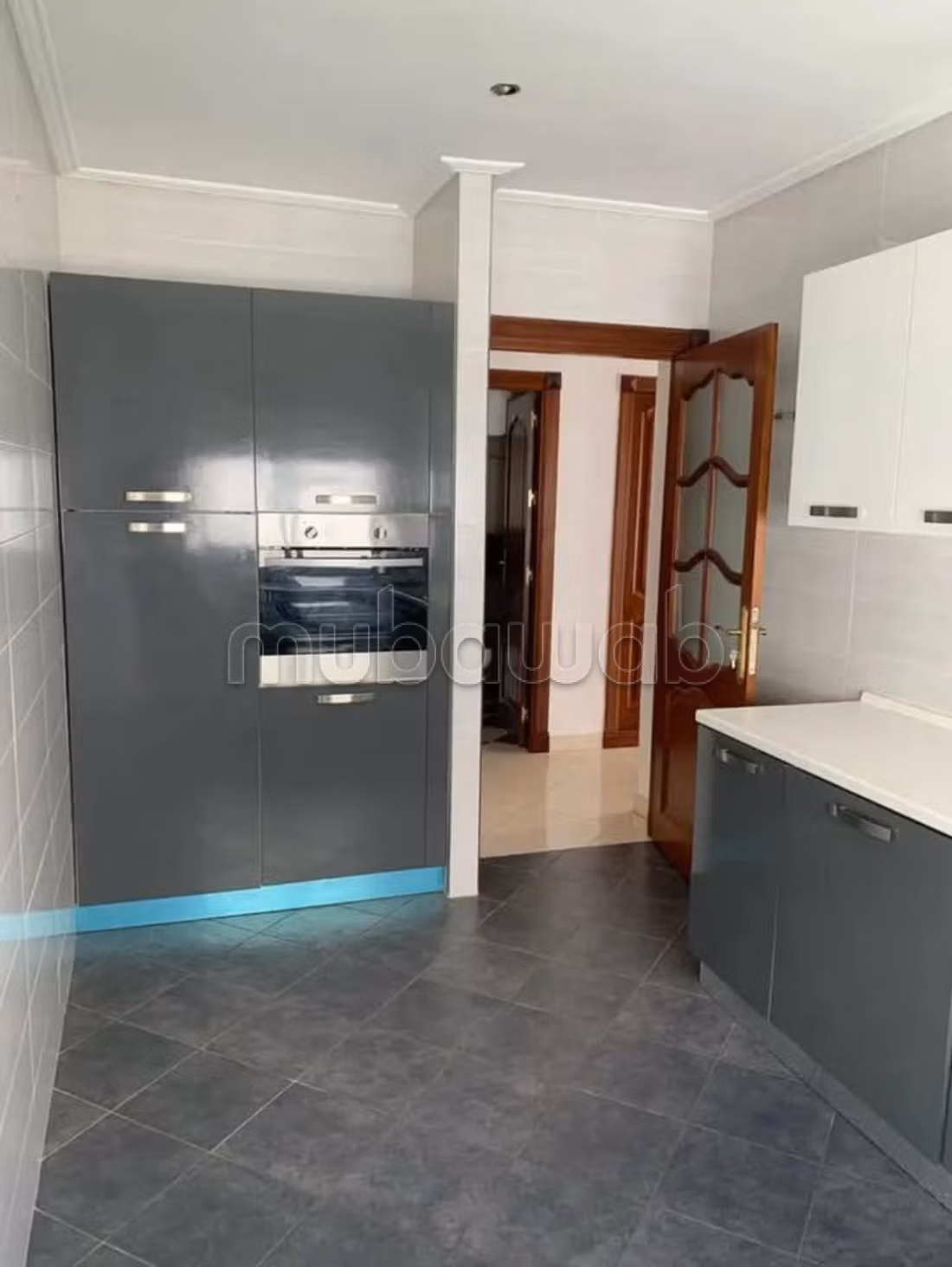 Apartment for rent in Centre. 3 beautiful rooms. With lift and terrace