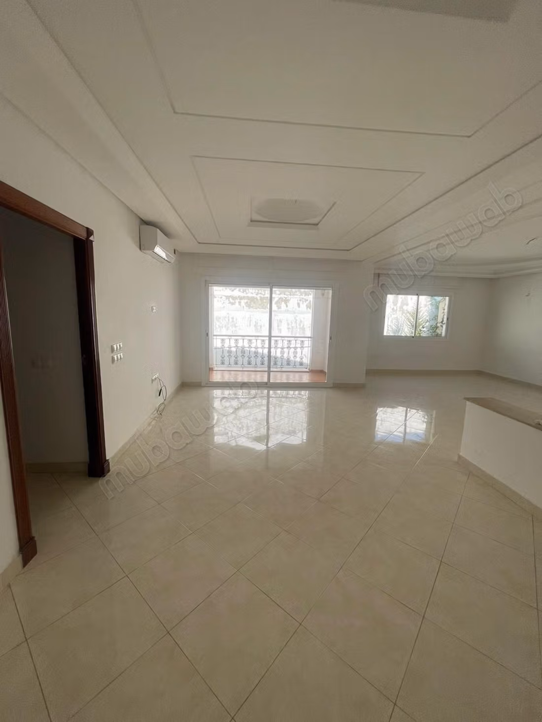 Apartment for rent in Centre. 3 beautiful rooms. With lift and terrace