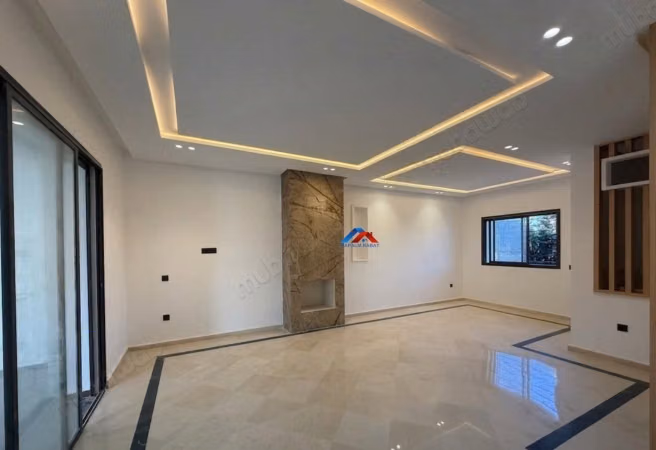 Villa di lusso in vendita a Harhoura. Superficie totale 270 m². Camino e climatizzatore