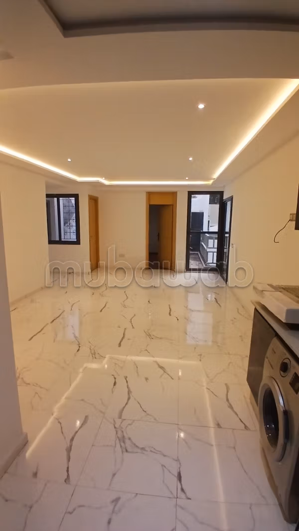 Ufficio da affittare a Maârif. Superficie di 300 m². Impianto di aria condizionata e servizio di conciergerie