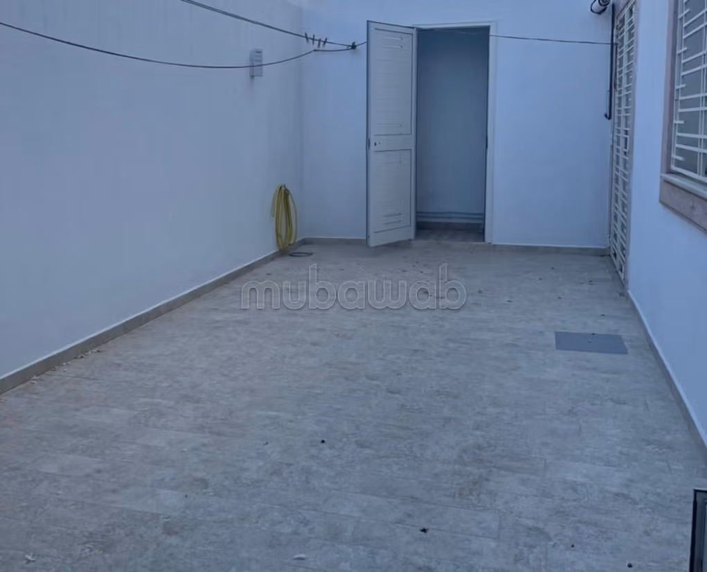 A louer un appartement s4 au RDC