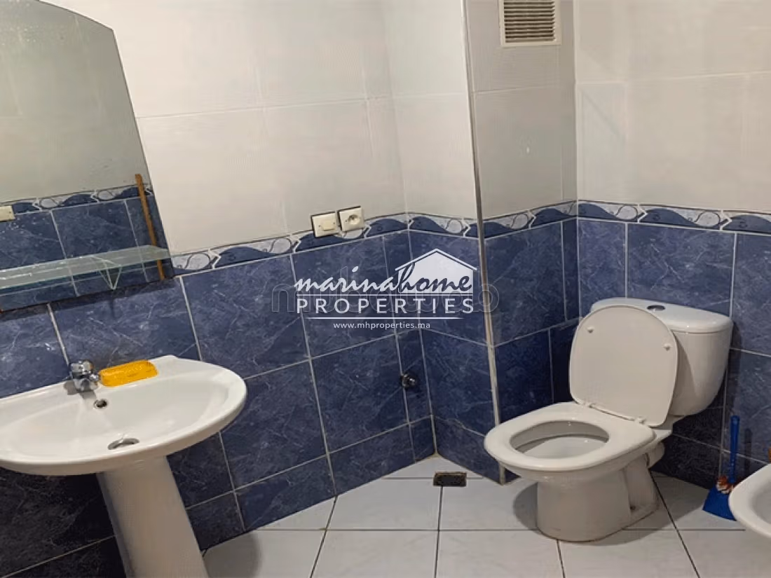 Apartment to purchase. 2 rooms. Terrace