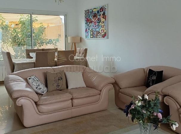 A louer Triplex à La Soukra