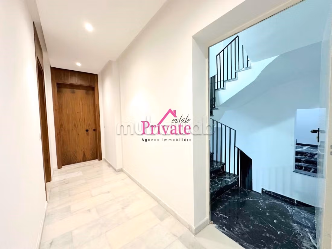 Appartement 164 m² à Centre — 18