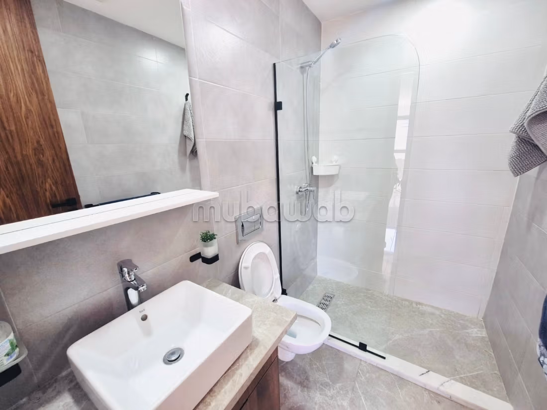 Precioso piso en alquiler en Casablanca Finance City. 3 habitaciones grandes. Amueblado