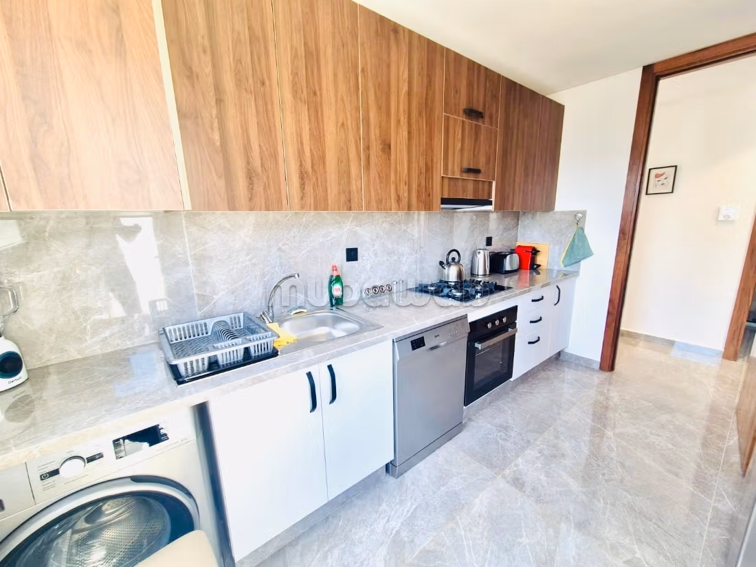 Precioso piso en alquiler en Casablanca Finance City. 3 habitaciones grandes. Amueblado