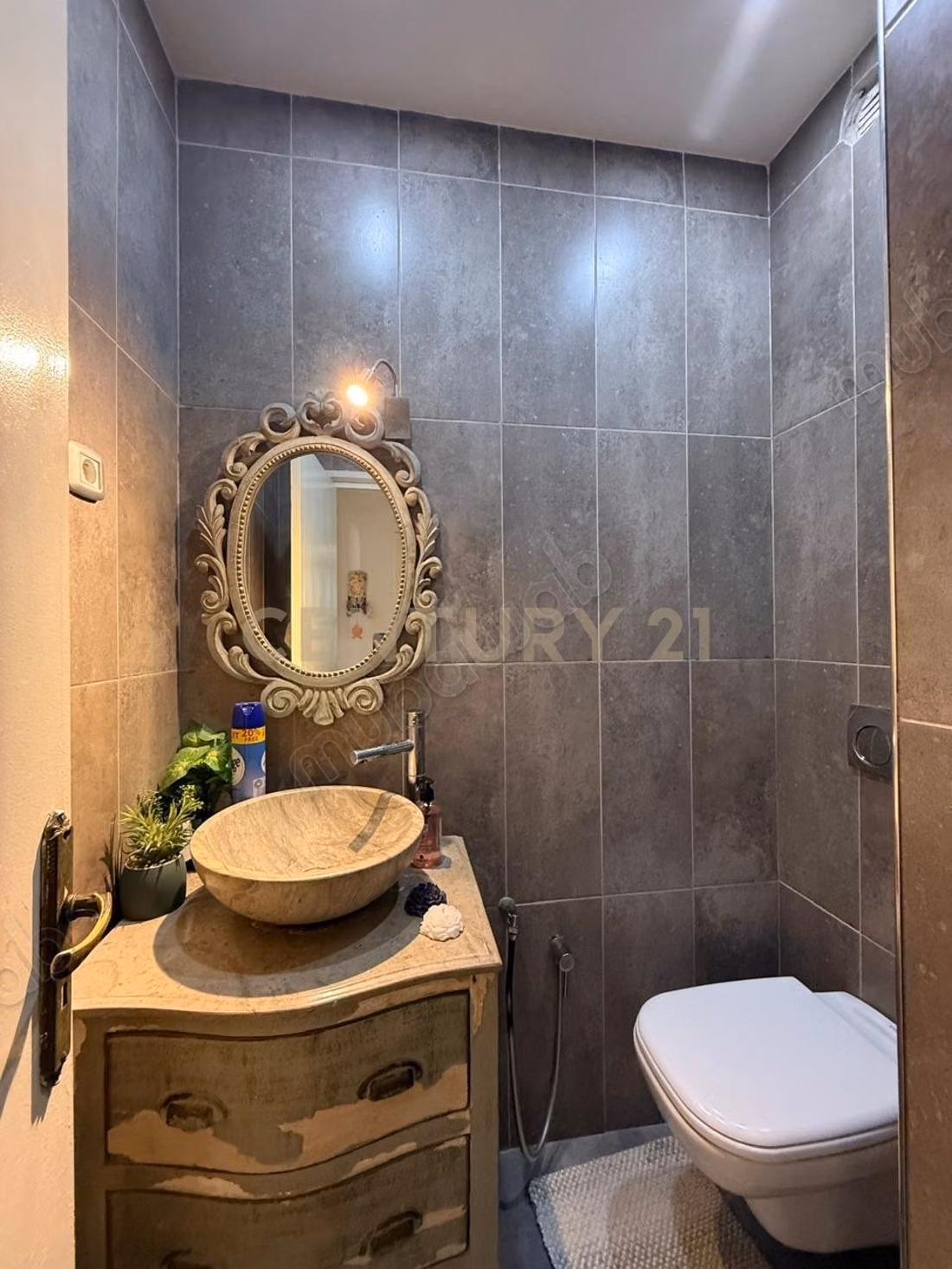 À LOUER – Duplex S3 vide à Sidi Daoued