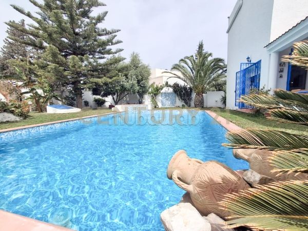 À LOUER: Villa meublée en S4 à La Soukra