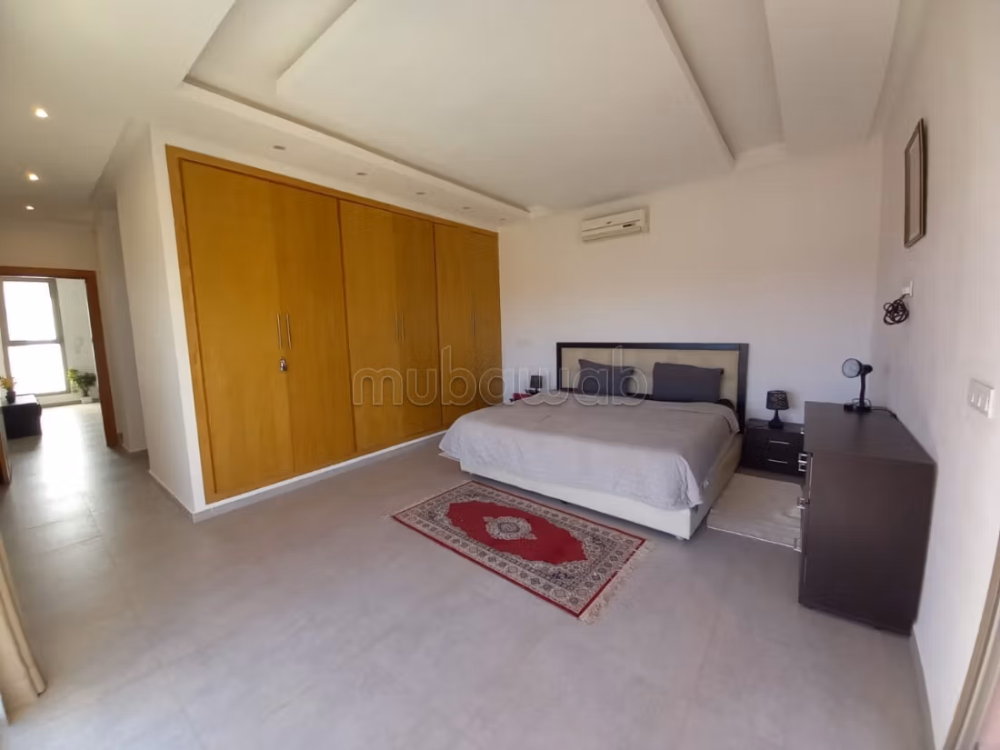 Belle villa de compagne avec piscine sur 5000m²
