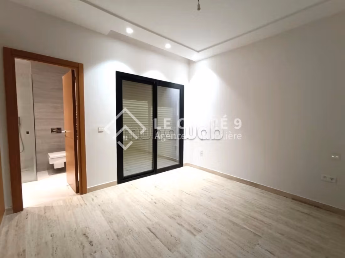 Duplex à louer S4 avec piscine au Lac 2