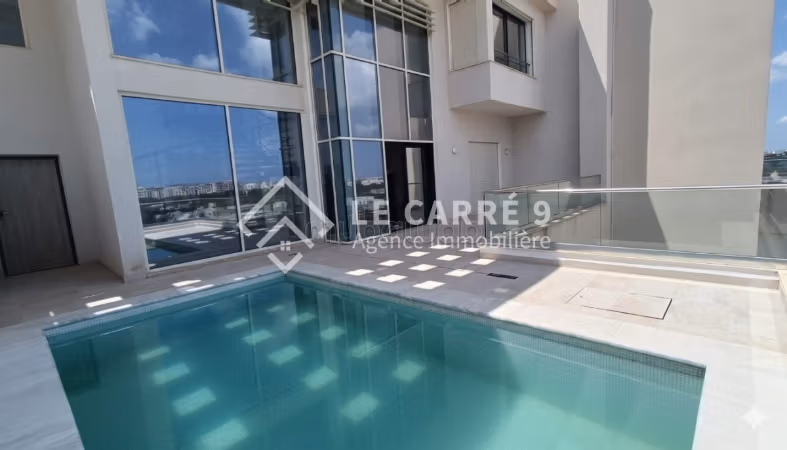 Straordinaria villa in affitto a Les Berges Du Lac 2. Superficie totale 200 m². Piscina e condizionatore