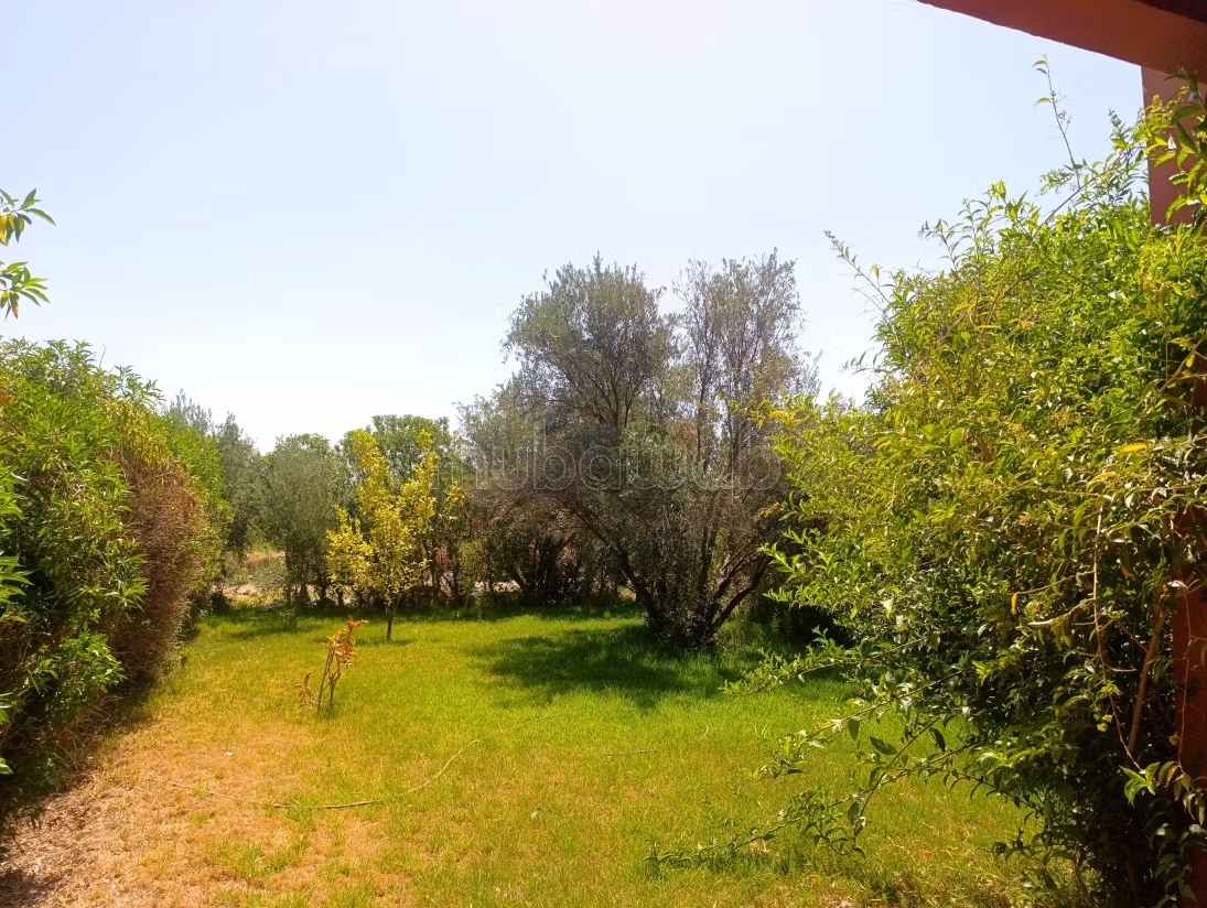Appartement Rez de jardin avec 300m2 Jardin Privé — 3