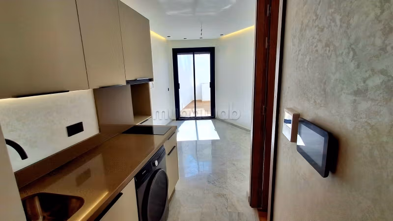 Appartamento in vendita a Palmier. Superficie di 73 m². Ammobiliato