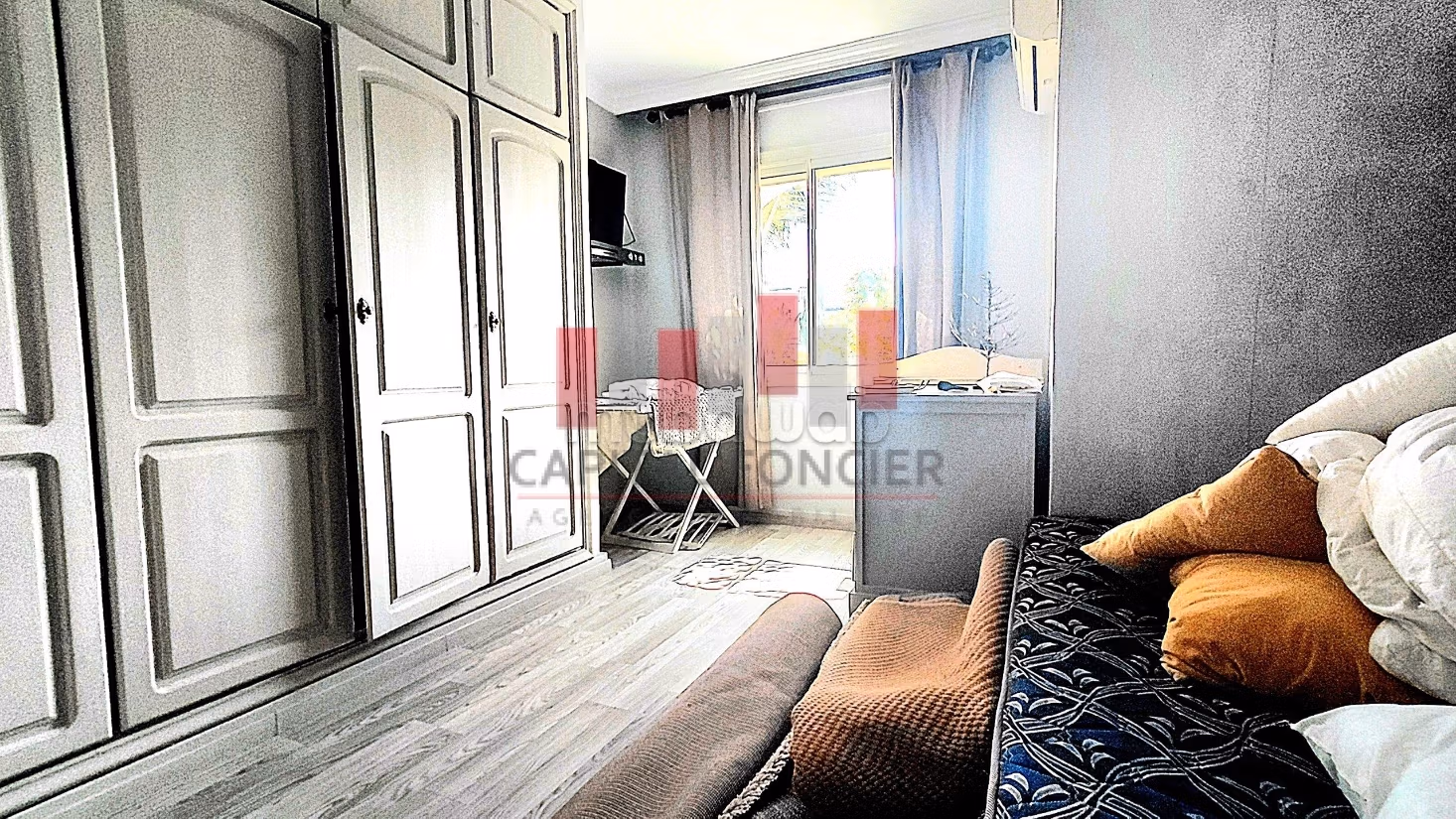 Luxury villa for rent. Area of 400 m². Usable fireplace, Large swimming pool
