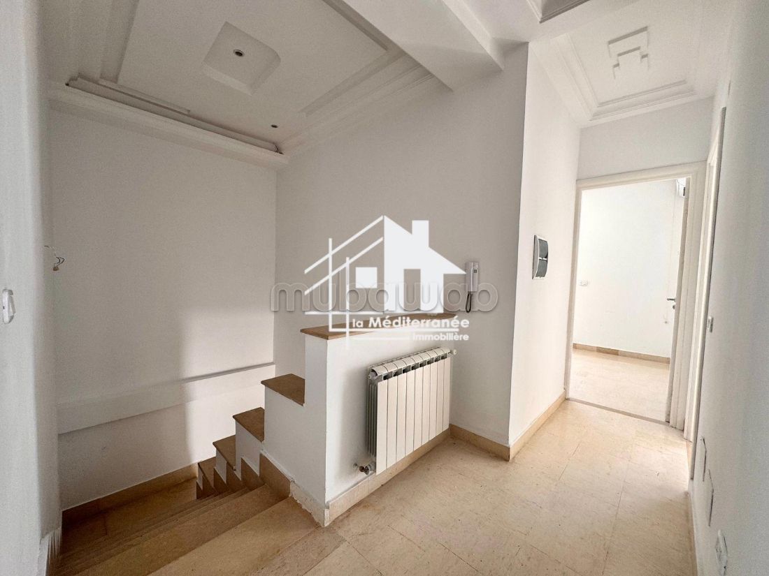 Duplex spacieux S5 aux Lac 2