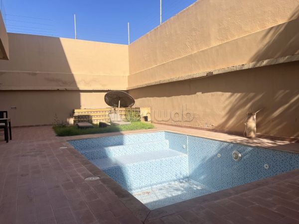 Kopen: villa's en luxe woningen in Hay Targa. Oppervlakte 860 m². Airconditioning en open haard