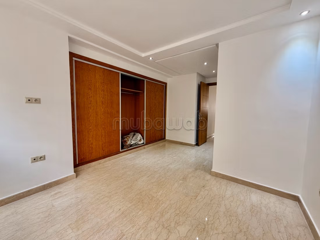 Appartement deux chambres non meublé à louer 
route el jadida