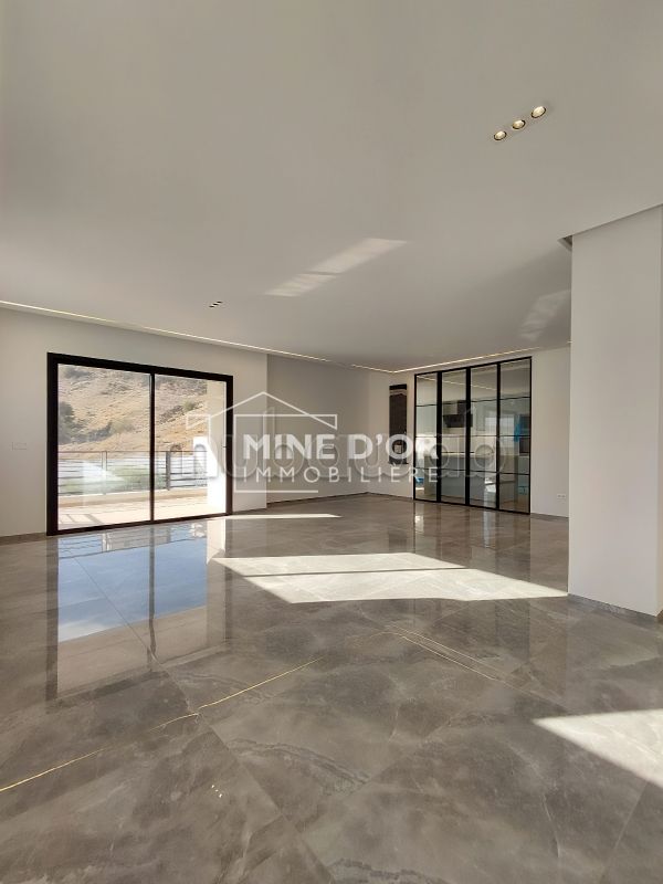 À louer Appartement S4 jamais habité à El Menzah 9