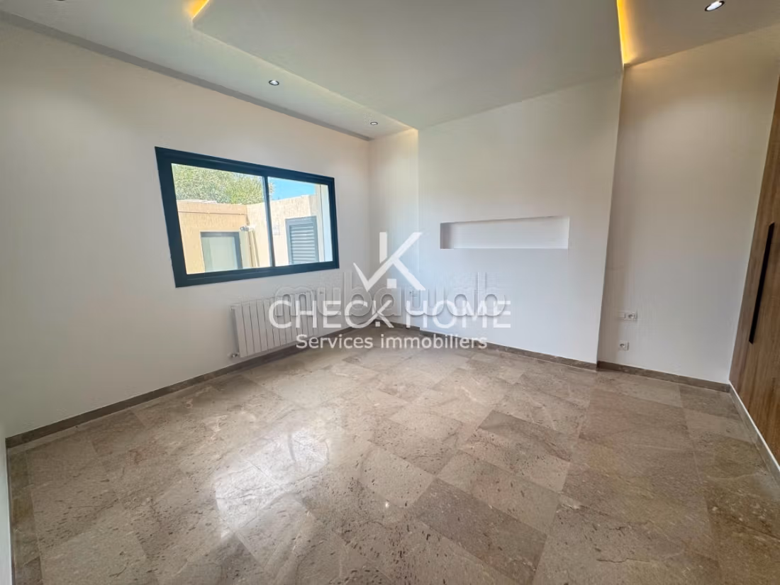 A vendre Villa S5 à Hammamet 3min de la plage titre bleu