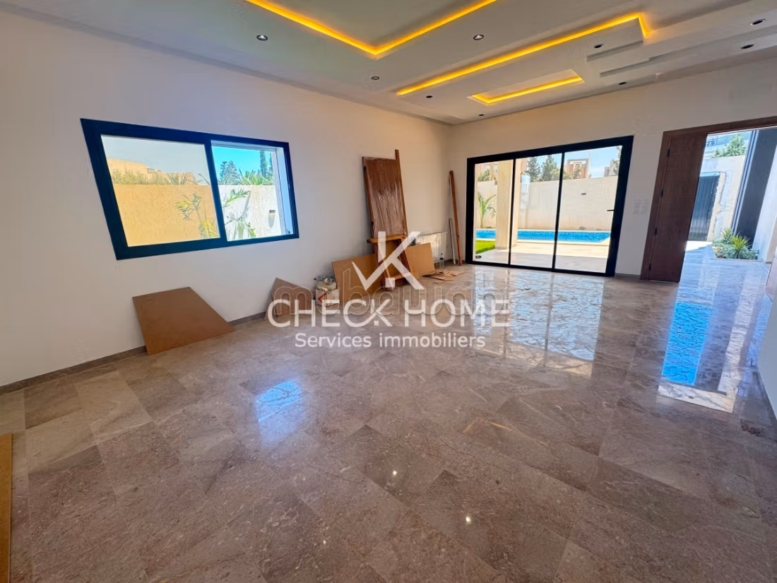 A vendre Villa S5 à Hammamet 3min de la plage titre bleu