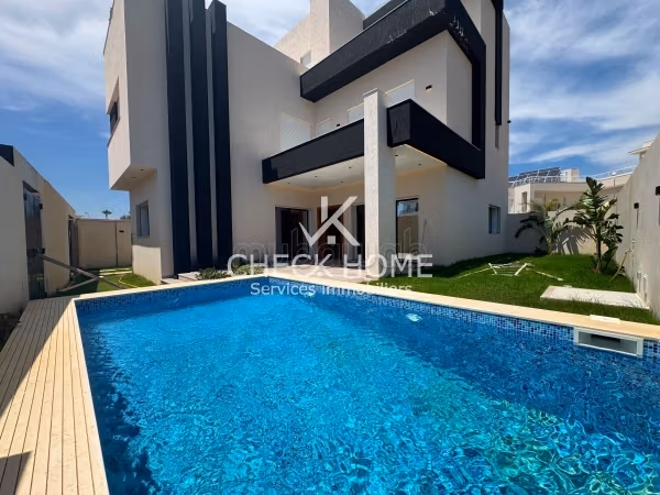 Eccezionale villa in vendita a Hammamet. 6 locali spaziosi. Giardino, terrazzo