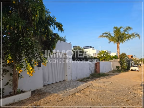 À vendre un terrain à cité diamant Hammamet Nord