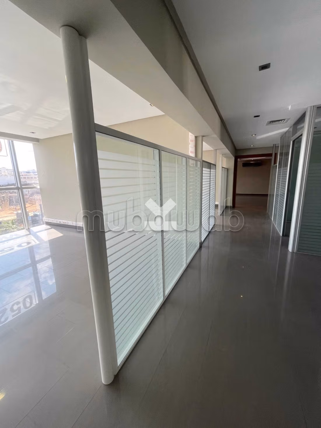 Bureau à Louer de 350.0 m² à Casablanca, Ain Sebaa
