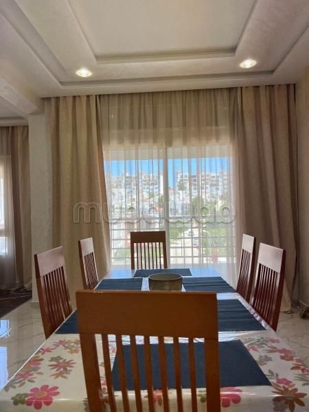 Duplex de 5 chambres ensoleillé en location