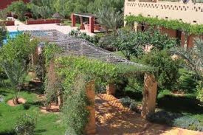 Vente villa de luxe à Entrée Sud. Superficie 2000 m². Meublé